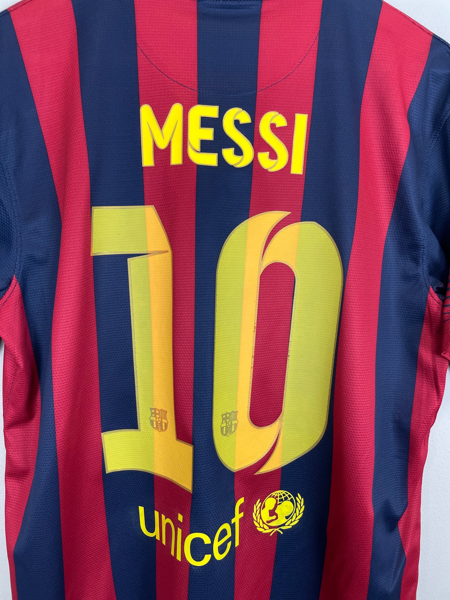 2013/14 BARCELONA MESSI #10 HOME SHIRT (M) NIKE