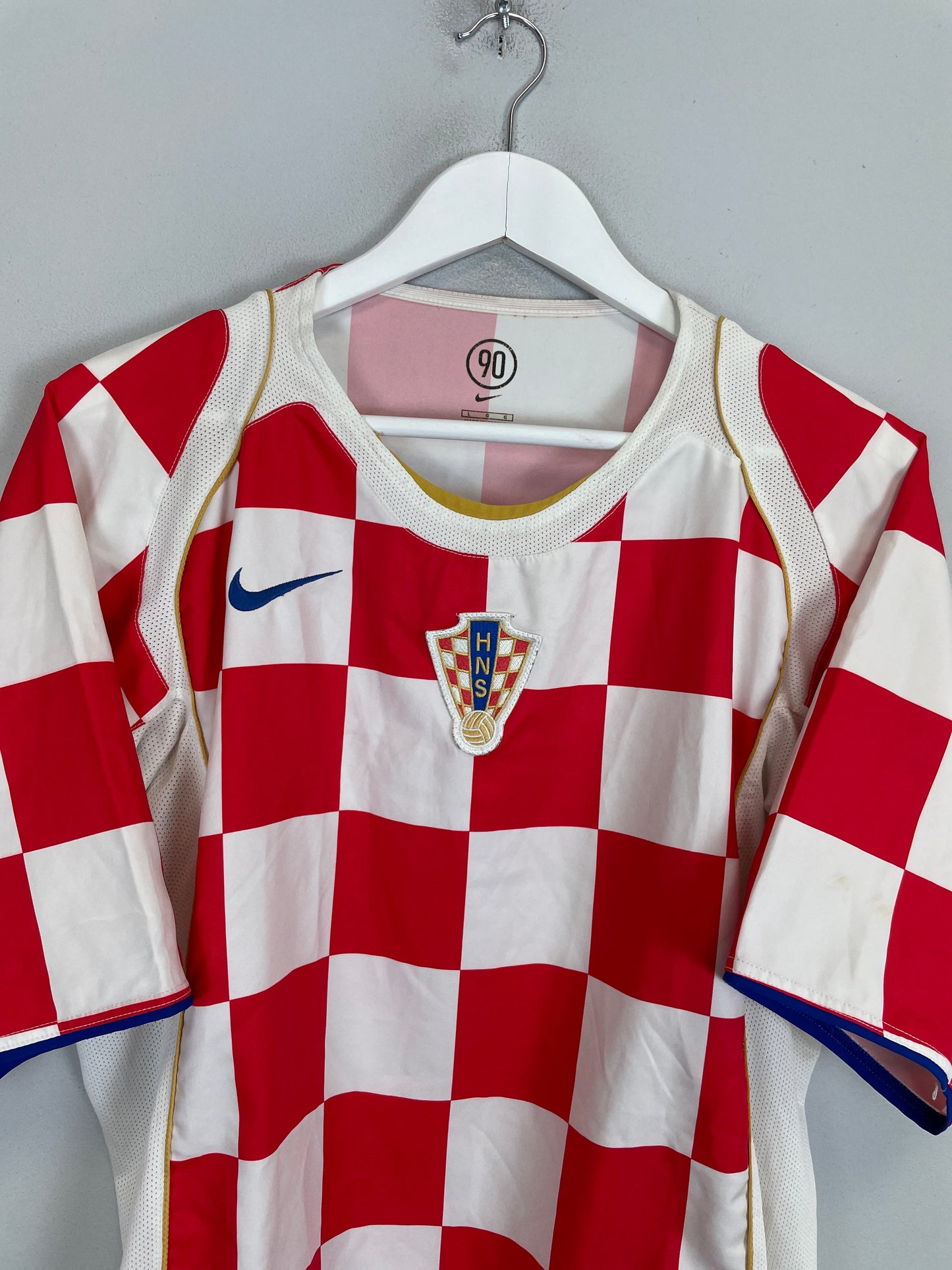 2004/06 CROATIA HOME SHIRT (L) NIKE