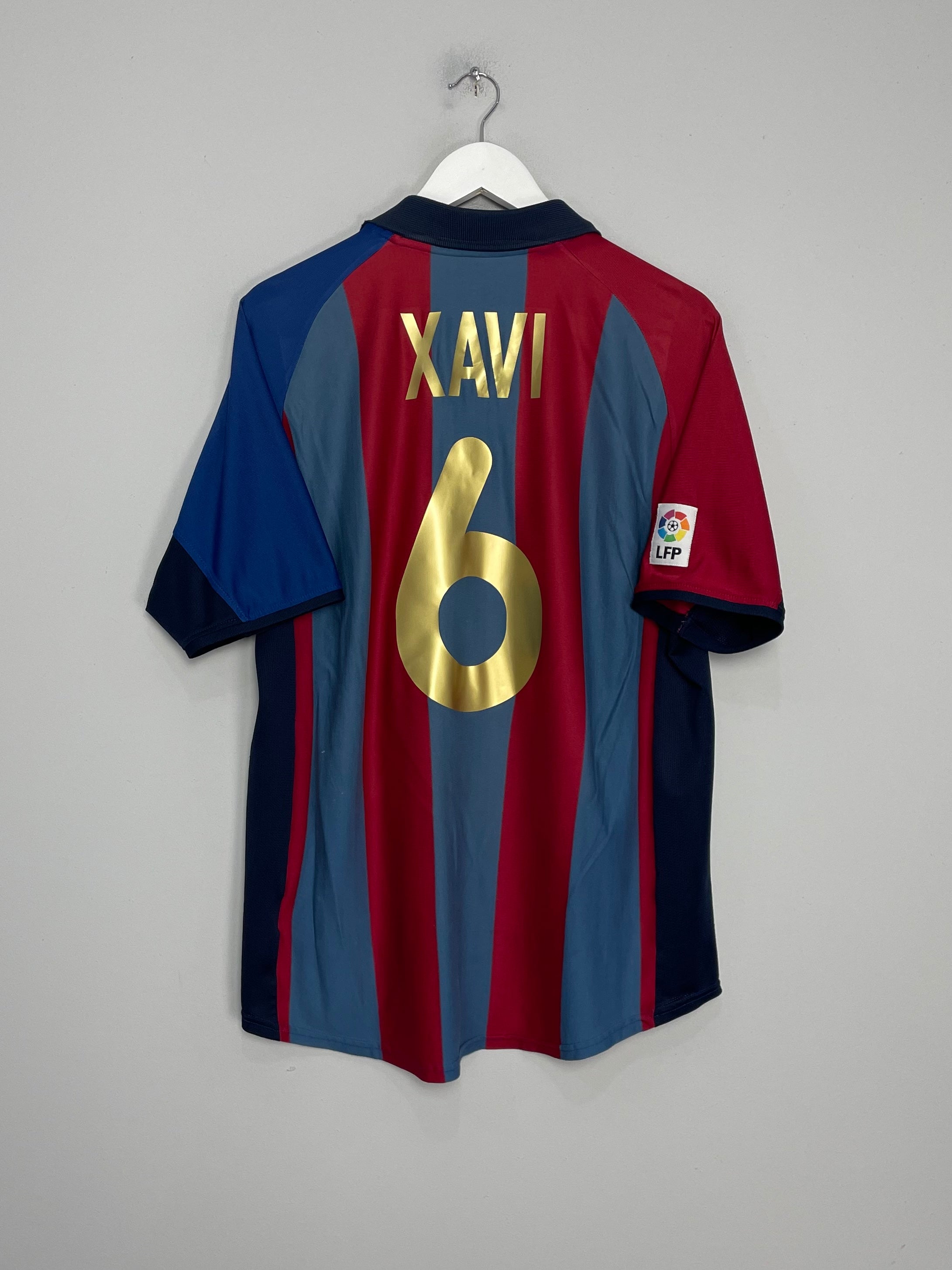 2001/02 BARCELONA XAVI #6 HOME SHIRT (L) NIKE