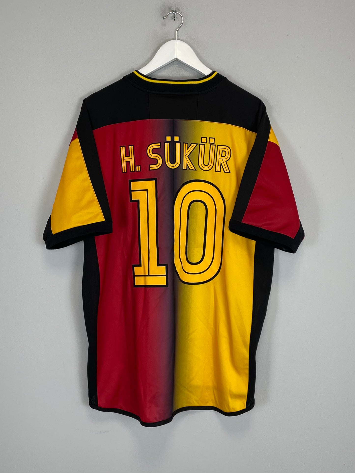 2003/04 GALATASARAY H.SUKER #10 HOME SHIRT (XL) UMBRO