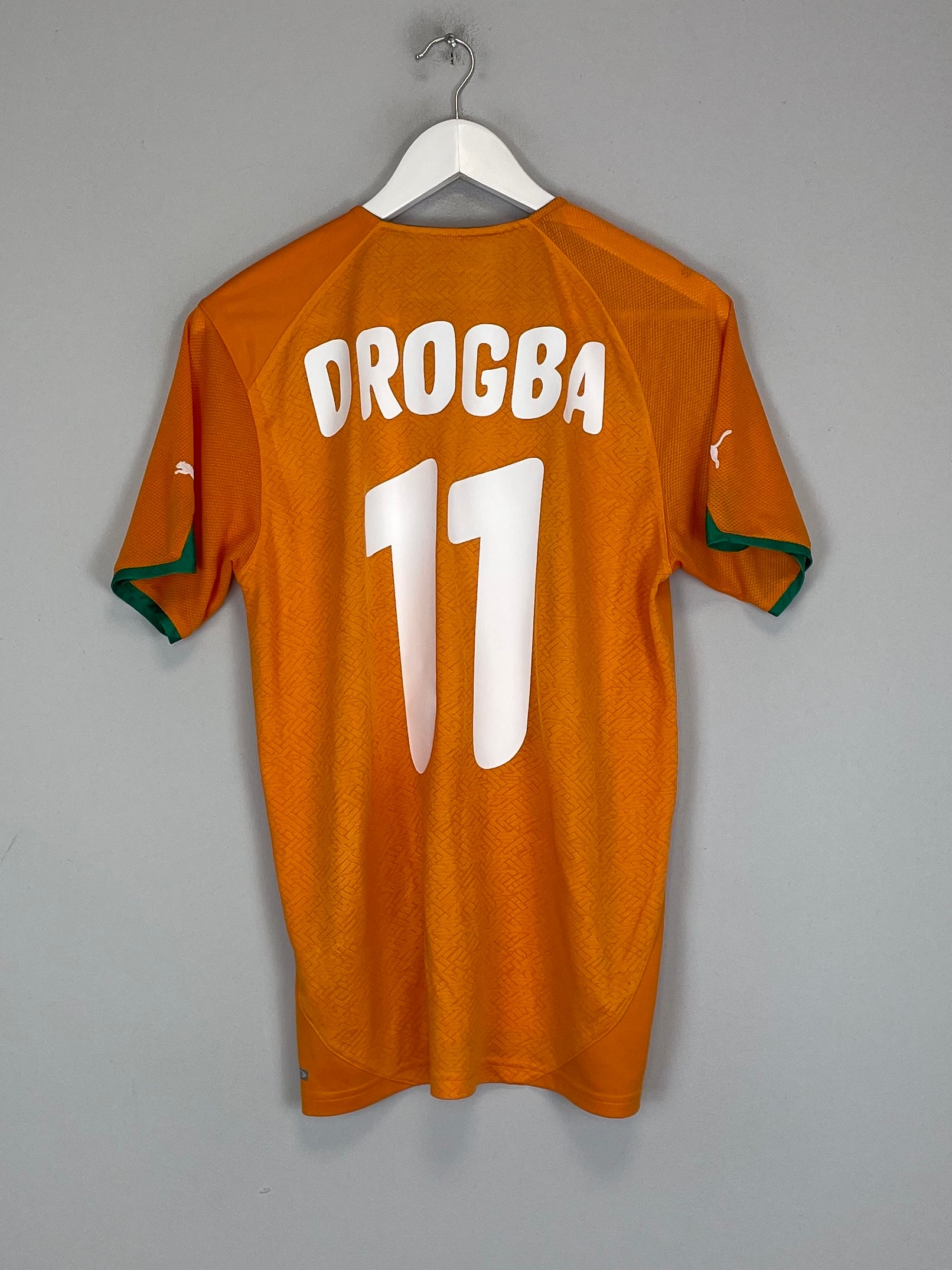 2010/11 IVORY COAST DROGBA #11 HOME SHIRT (M) PUMA