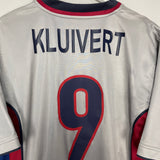 1998/01 BARCELONA KLUIVERT #9 AWAY SHIRT (L) NIKE