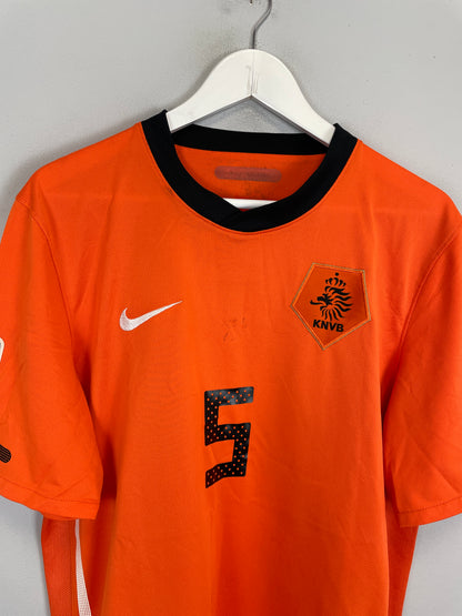 2010/11 NETHERLANDS VAN BRONCKHORST #5 HOME SHIRT (M) NIKE