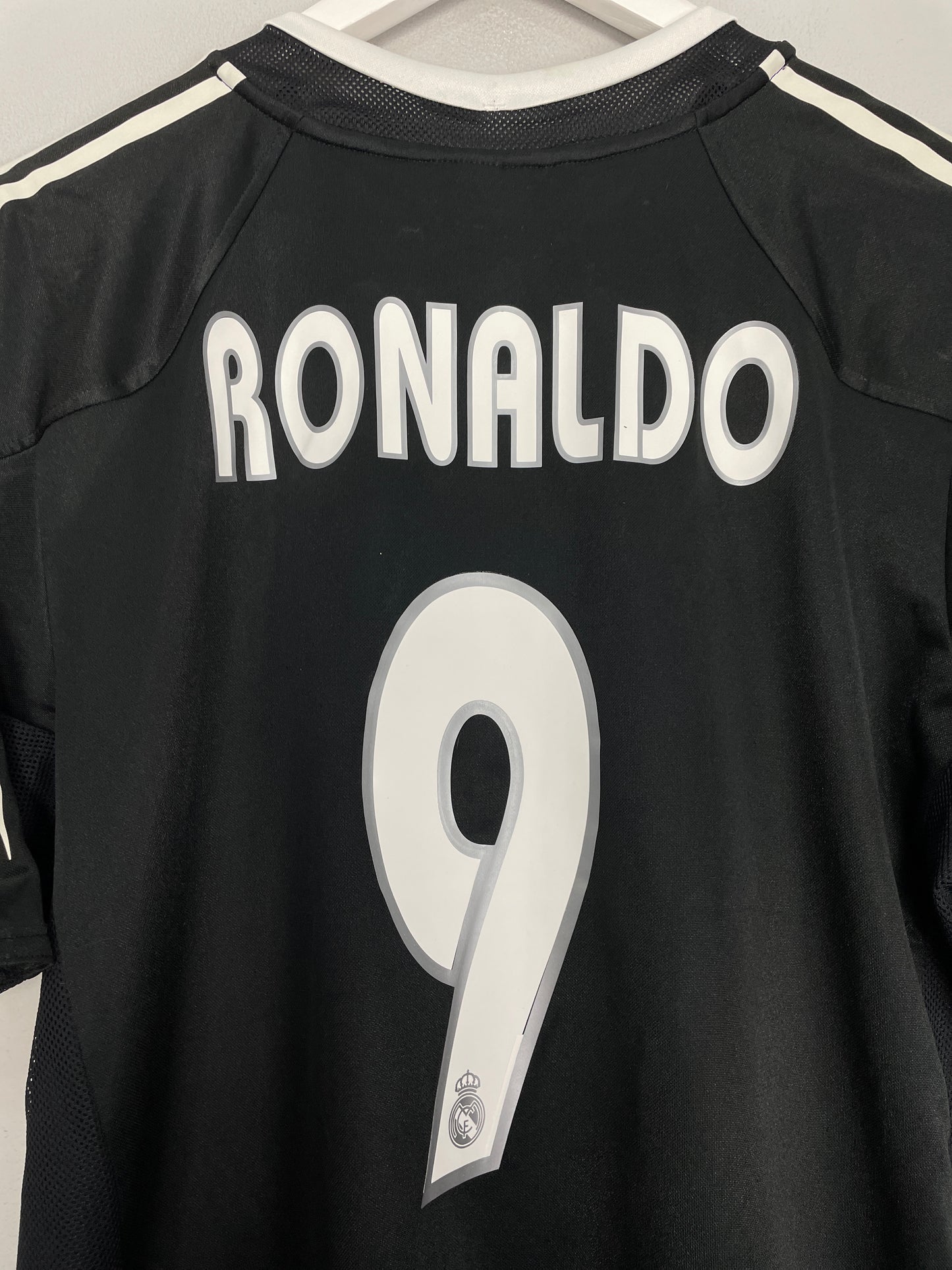 2004/05 REAL MADRID RONALDO #9 AWAY SHIRT (L) ADIDAS