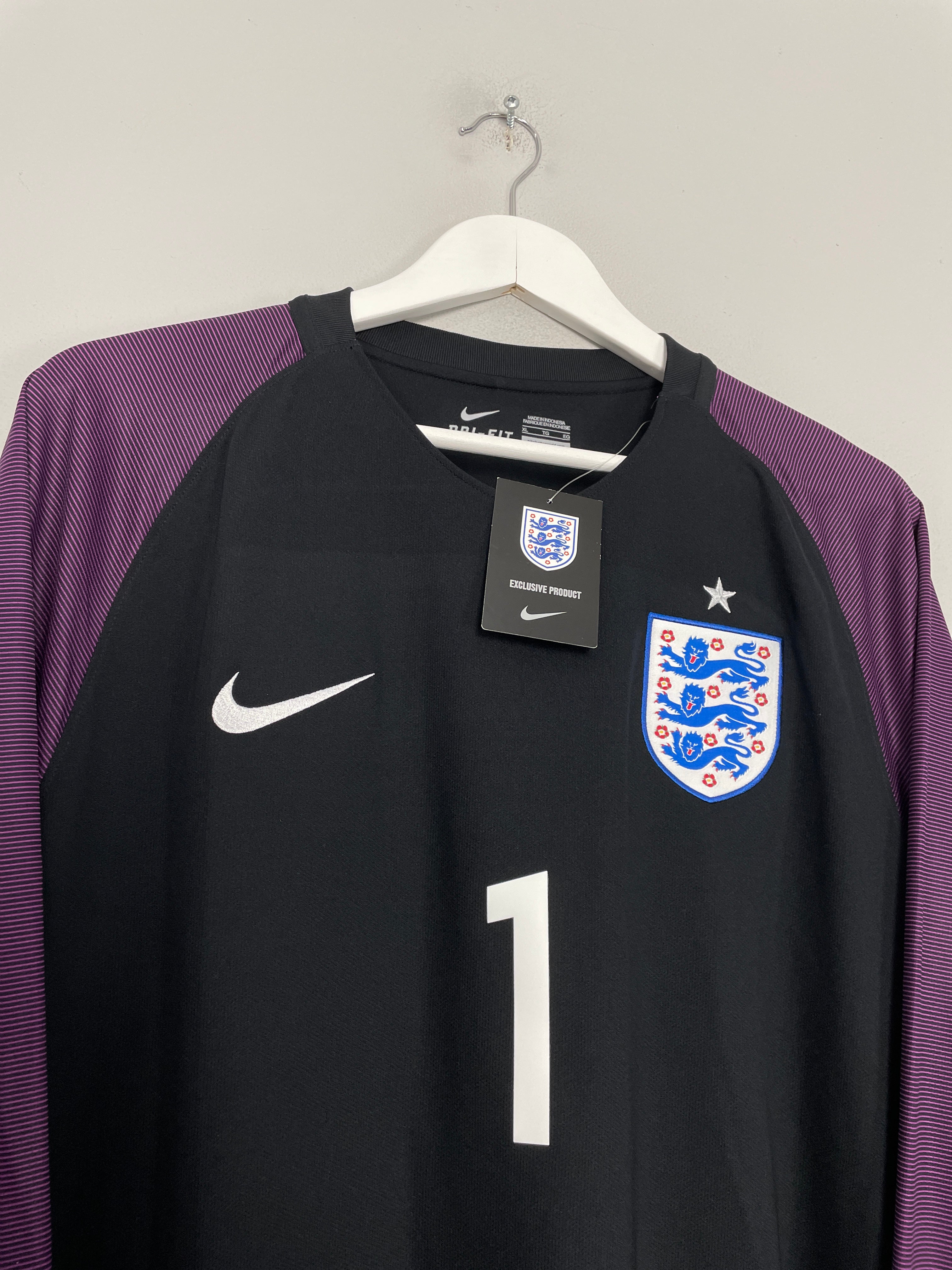 England gk best sale kit 2016