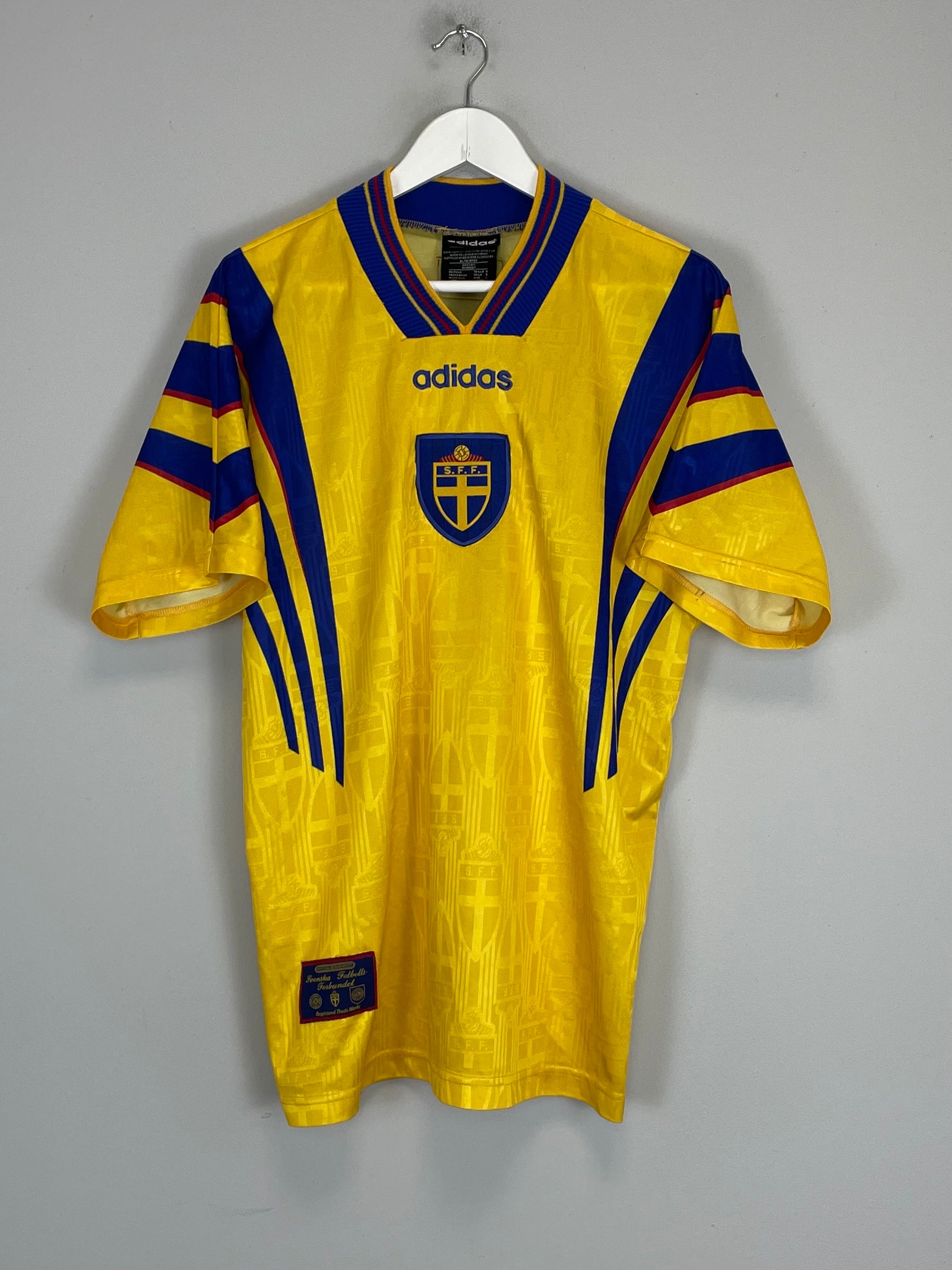 1996/98 SWEDEN HOME SHIRT (L) ADIDAS