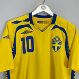 2007/09 SWEDEN IBRAHIMOVIC #10 HOME SHIRT (M) UMBRO