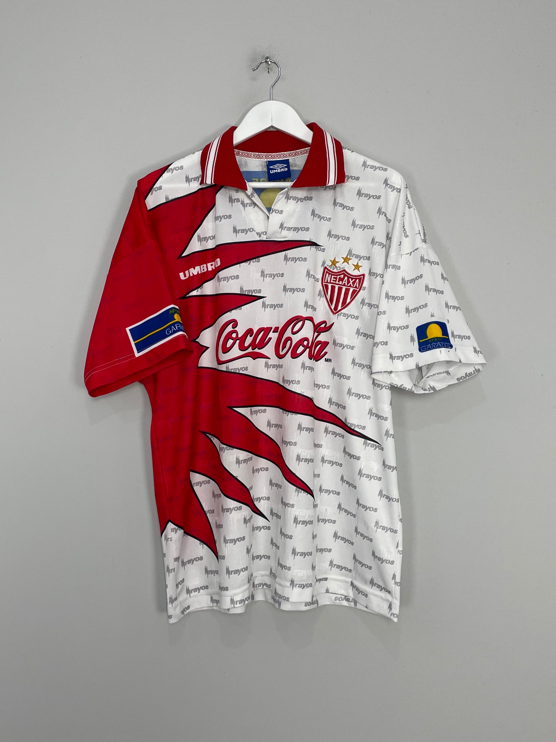 Image of the Necaxa shirt from the 1998/99 season