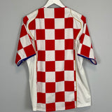 2004/06 CROATIA HOME SHIRT (L) NIKE