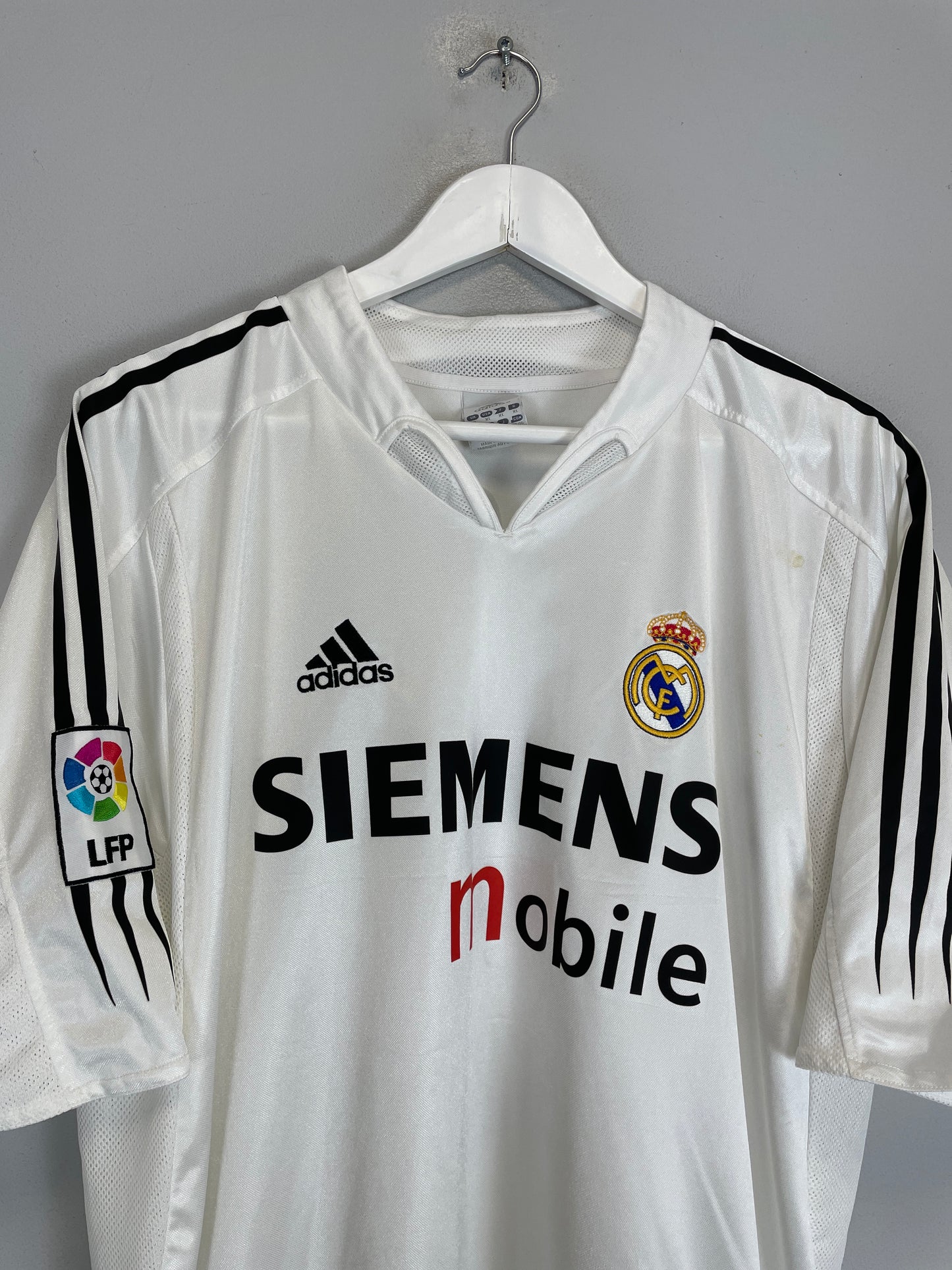 2004/05 REAL MADRID ZIDANE #5 HOME SHIRT (XL) ADIDAS