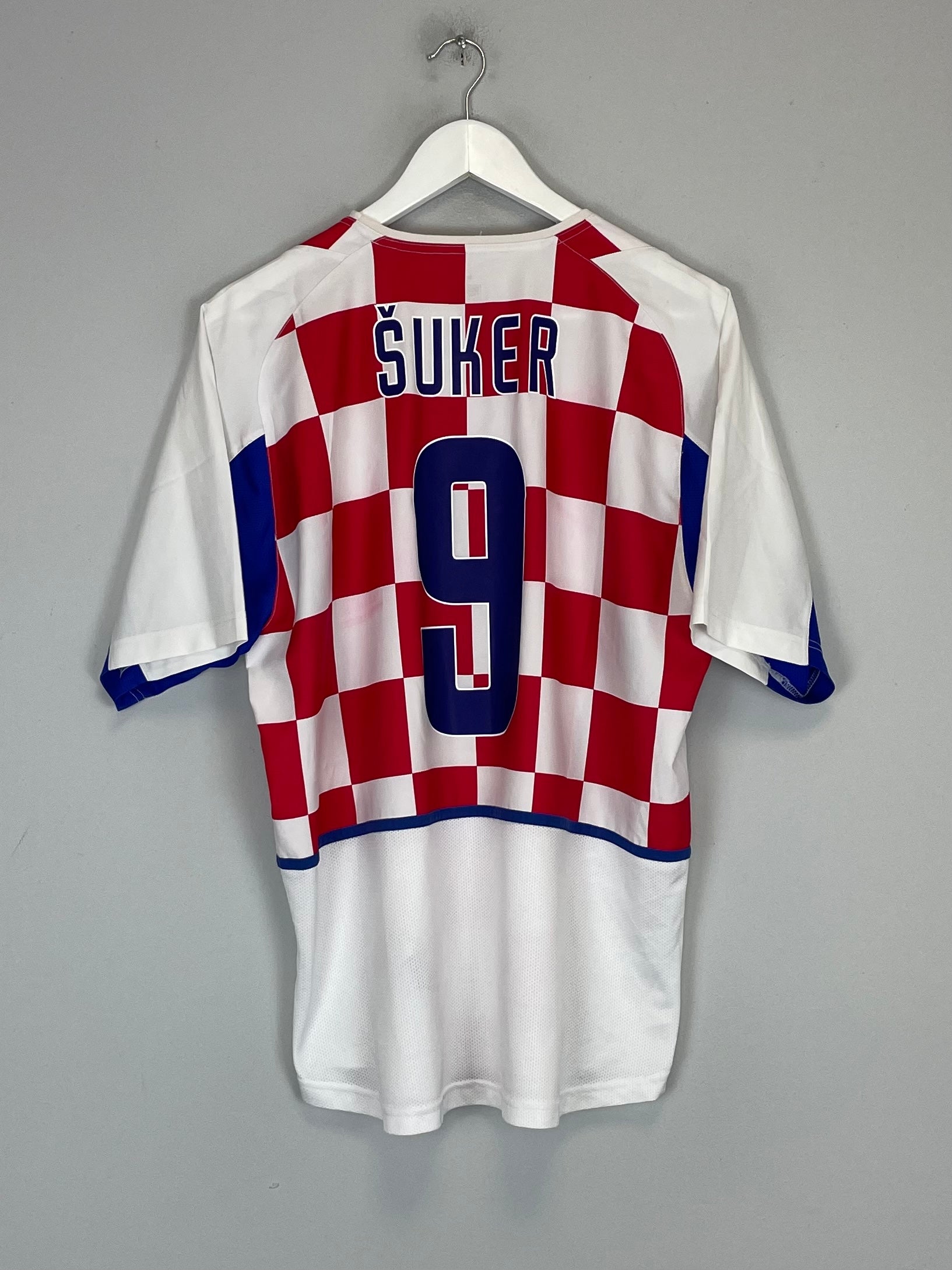 2002/04 CROATIA SUKER #9 HOME SHIRT (M) NIKE