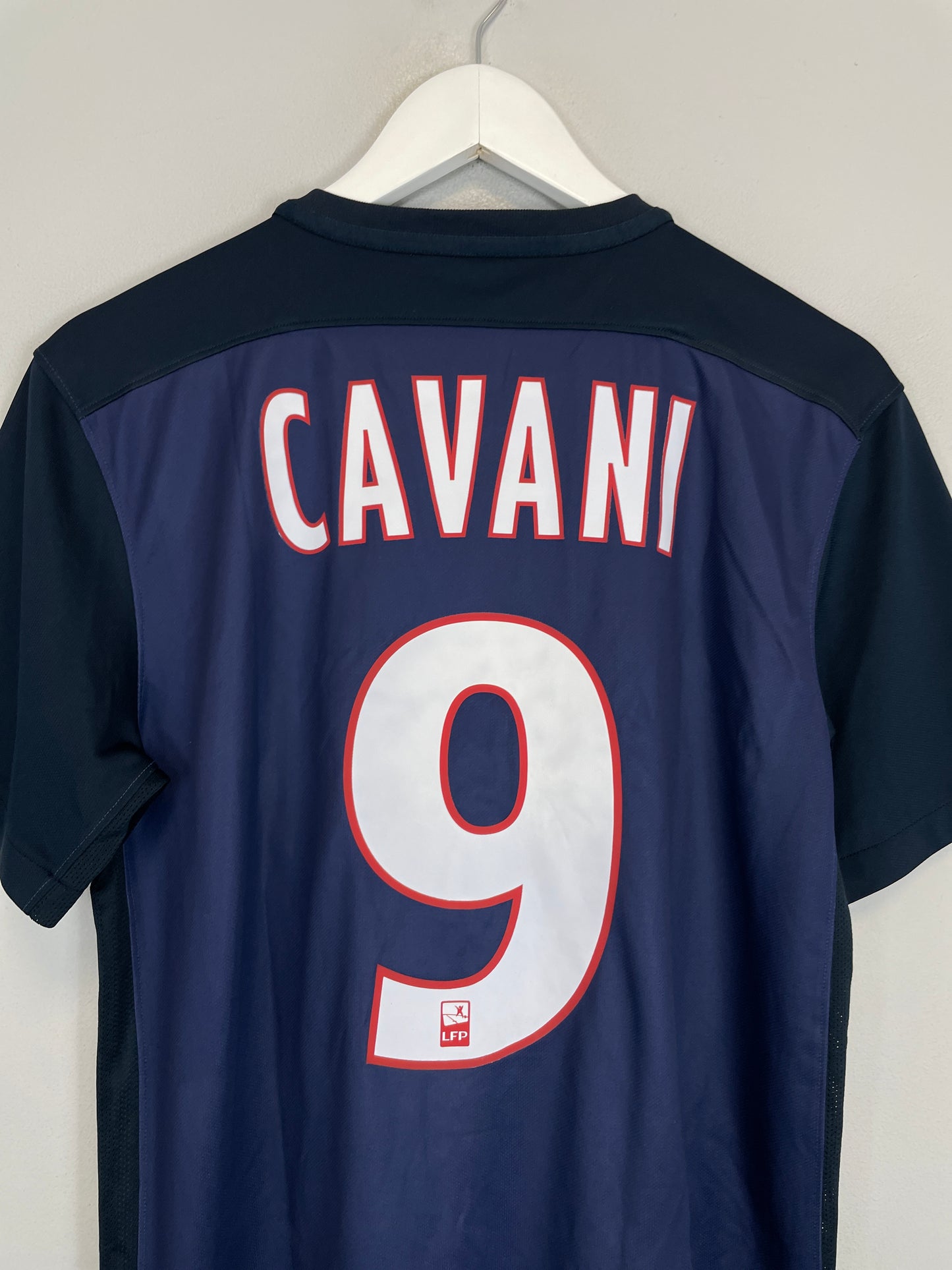 2015/16 PSG CAVANI #9 HOME SHIRT (M) NIKE