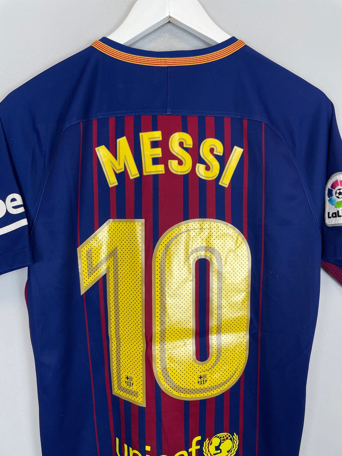 2017/18 BARCELONA MESSI #10 HOME SHIRT (S) NIKE