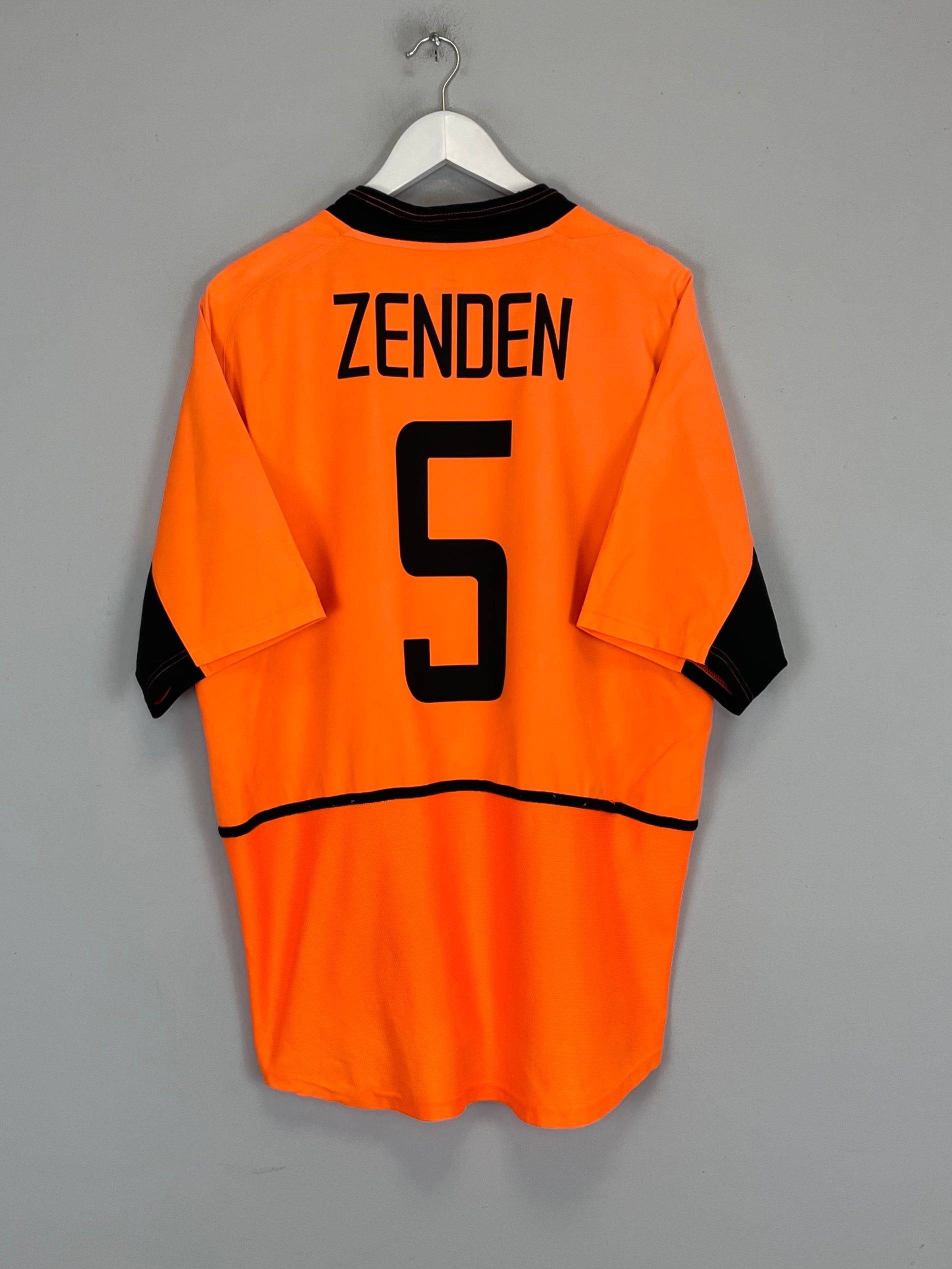 2002/04 NETHERLANDS ZENDEN #8 HOME SHIRT (L) NIKE