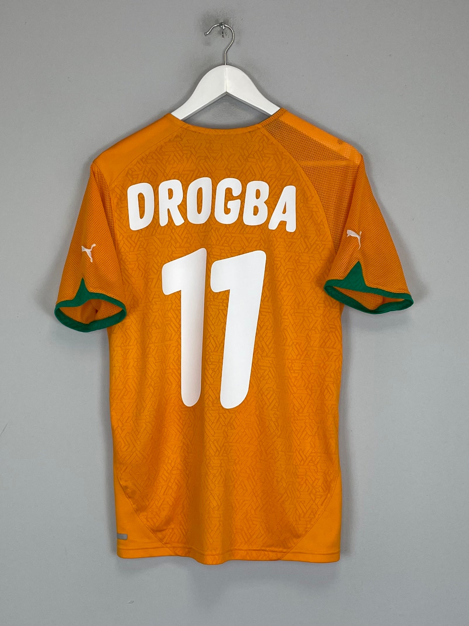 2010/11 IVORY COAST DROGBA #11 HOME SHIRT (M) PUMA