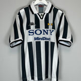 1995/97 JUVENTUS VIERI #15 HOME SHIRT (L) KAPPA