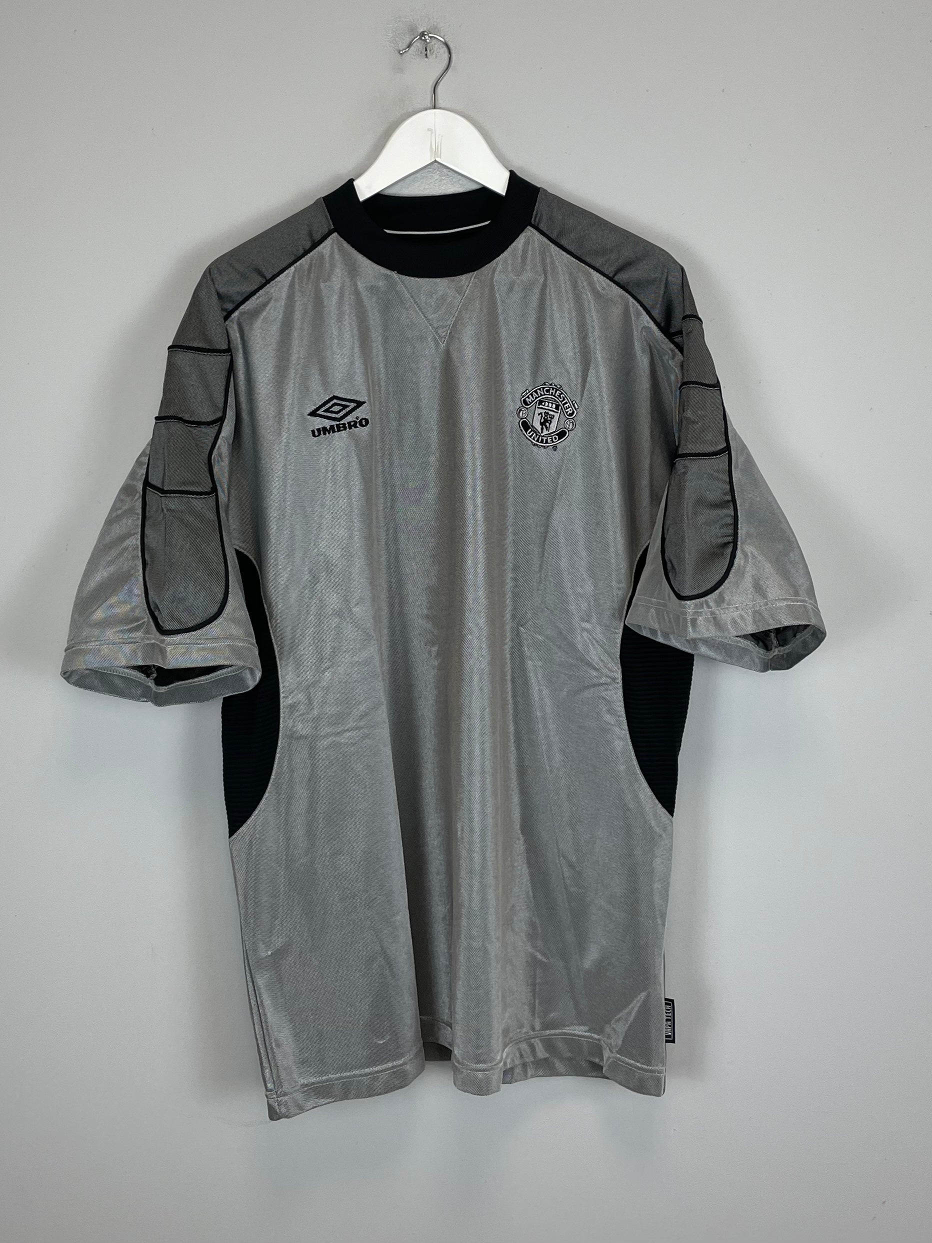 1999/00 MANCHESTER UNITED TRAINING SHIRT (XXL) UMBRO