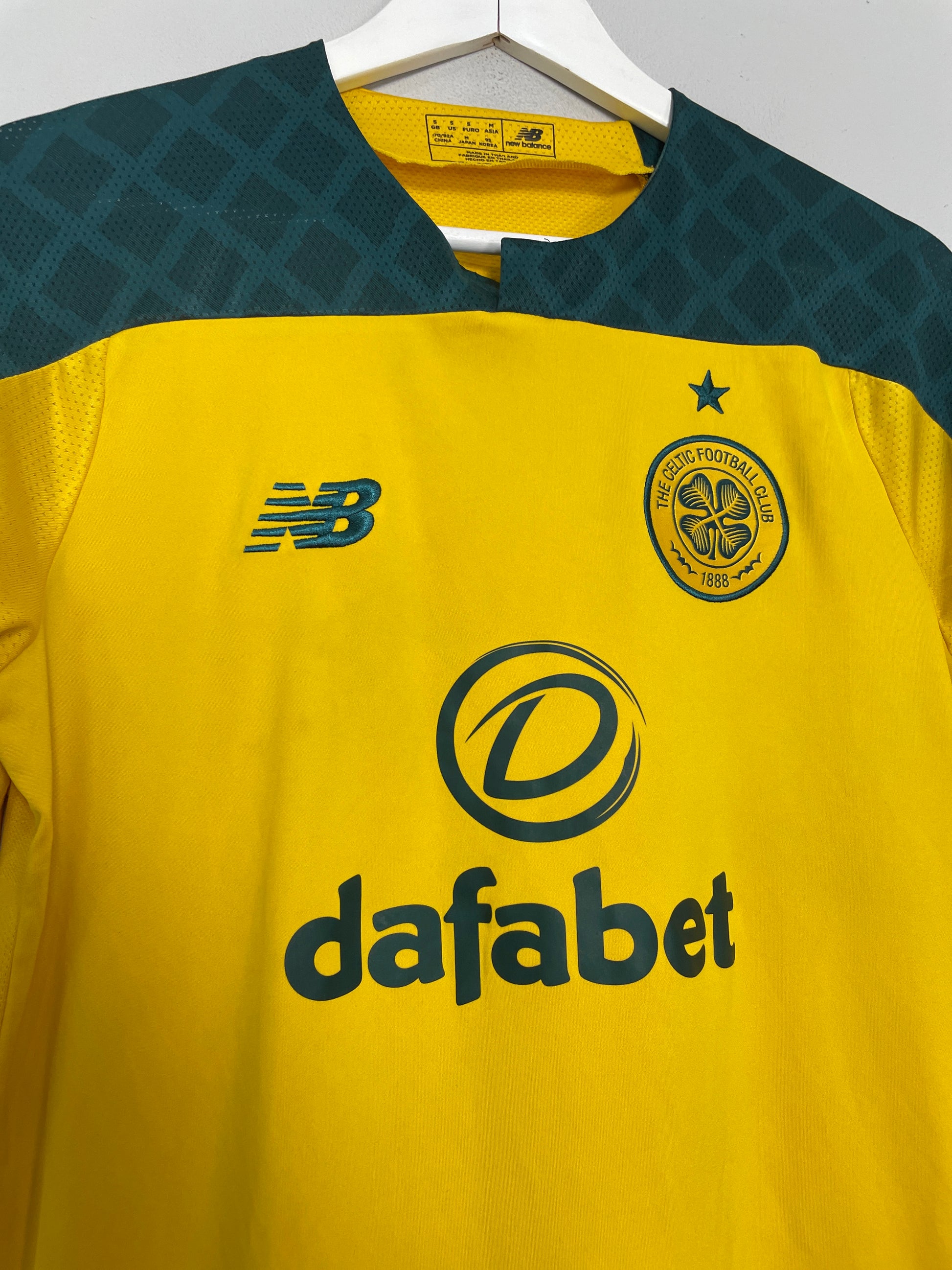 Celtic 2019-20 GK Away Kit
