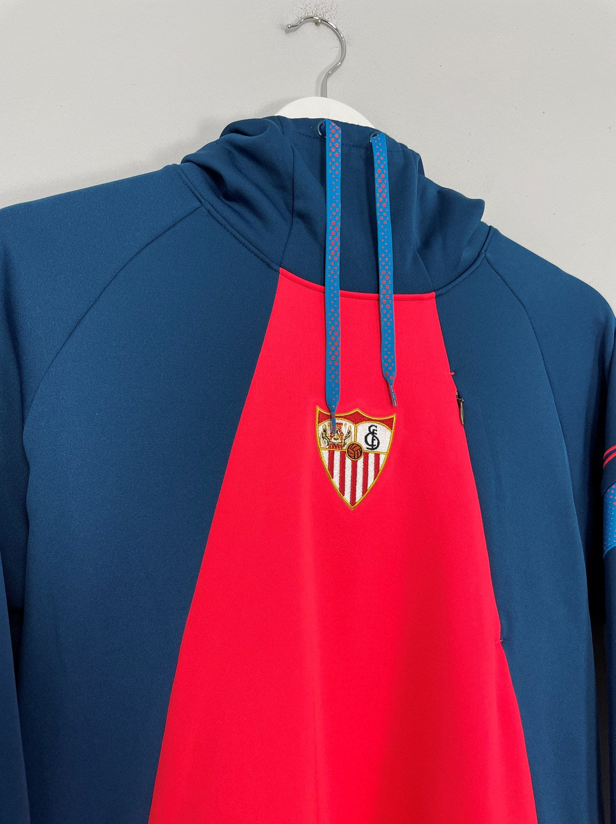 2020 21 SEVILLA NIKE TRAINING HOODIE M